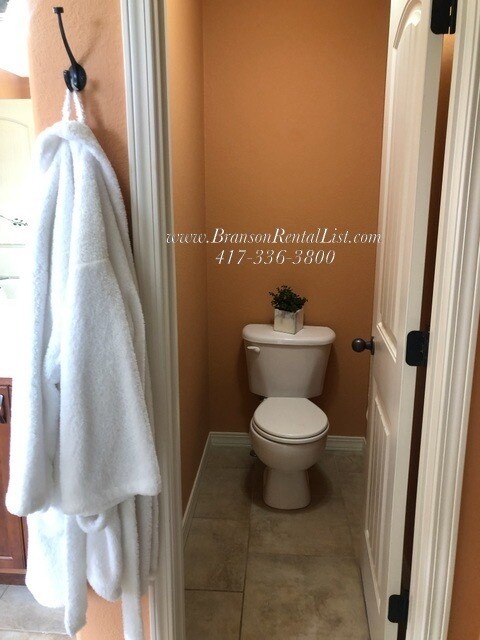 Building Photo - Super cute property - Virtual Showings Com...