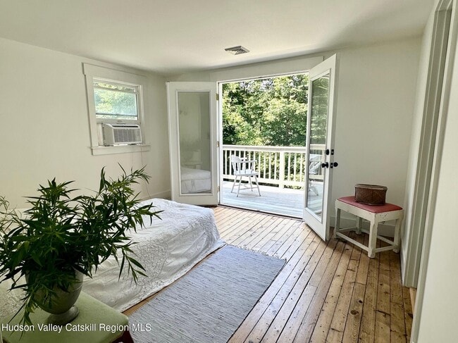 Building Photo - 5153 NY-9G