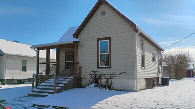 Building Photo - Single Family Home