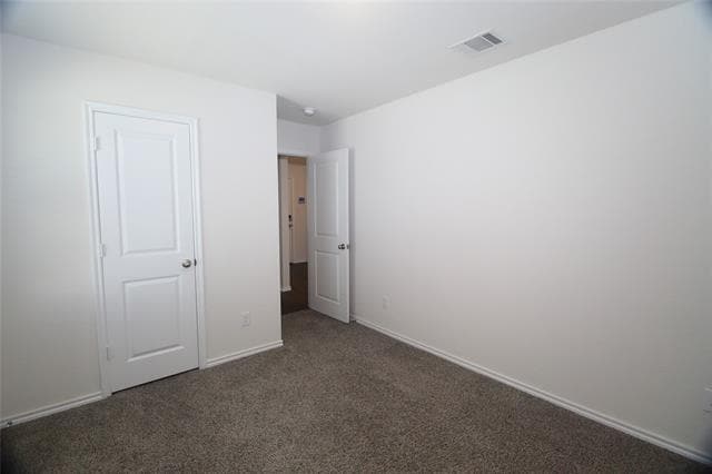 Building Photo - 11217 W Pond Dr