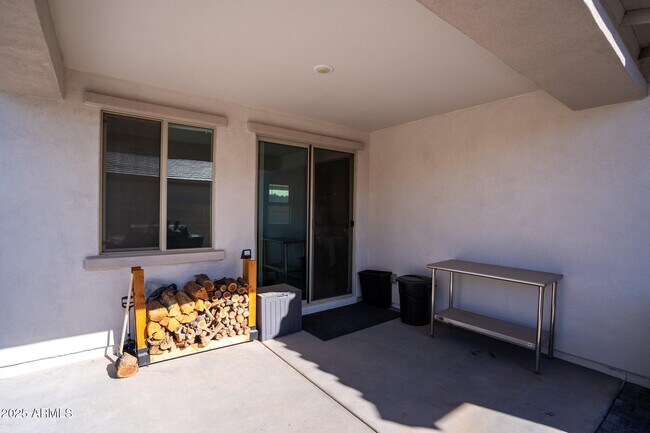 Building Photo - 4368 N Pioneer Dr