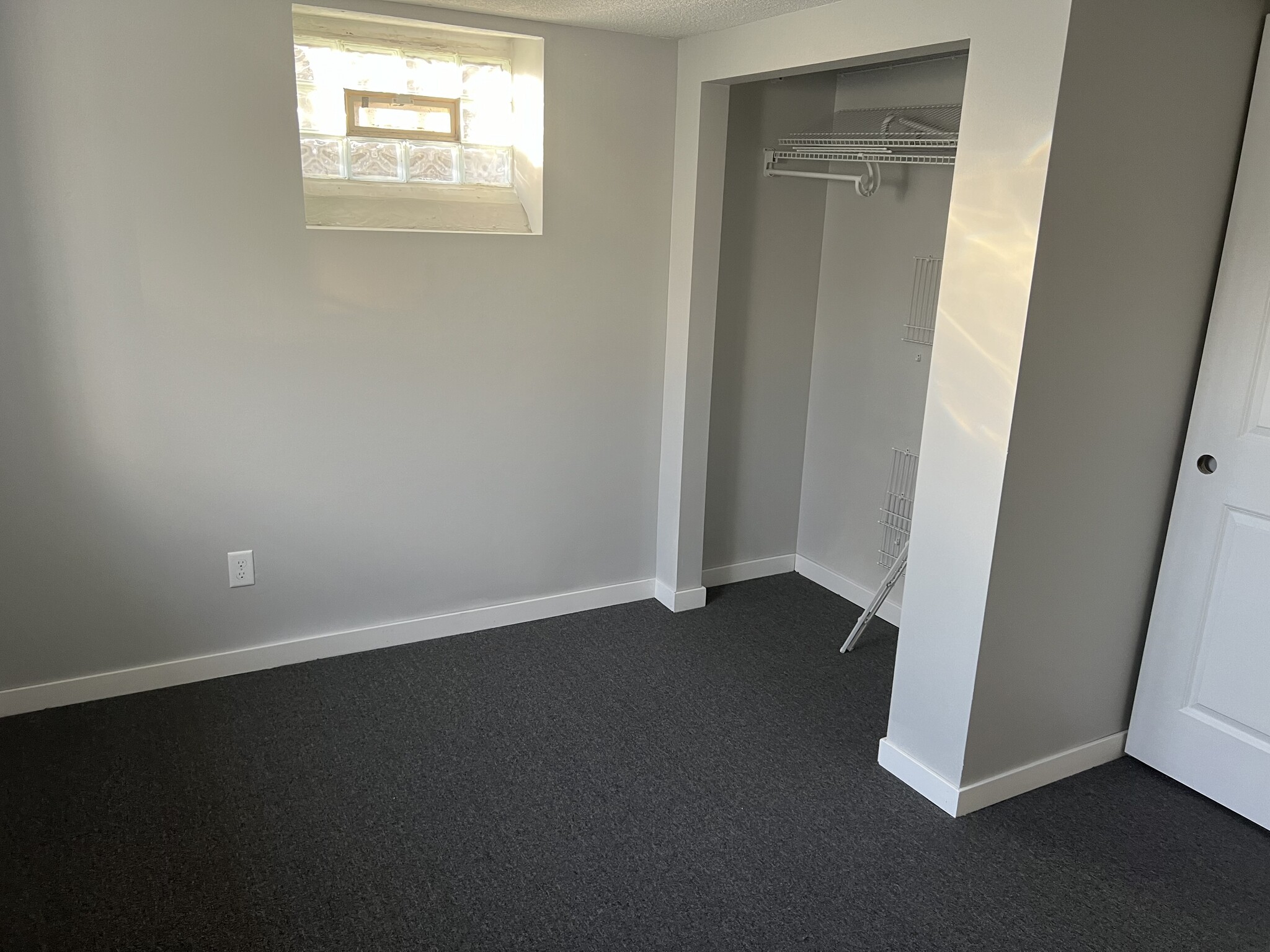 Building Photo - 1020 Aurora Ave