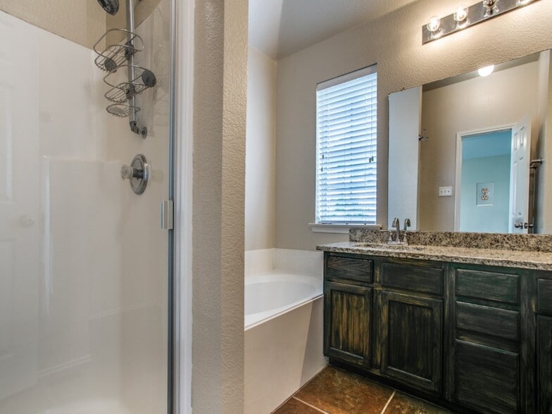 Building Photo - 3929 Temecula Creek Trl