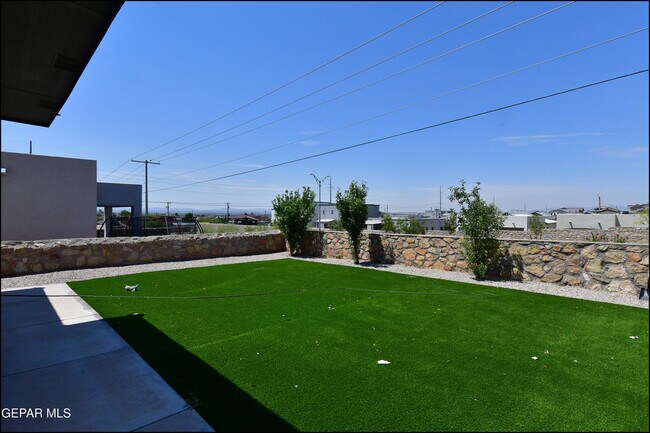 Building Photo - 205 Anglesy Pl