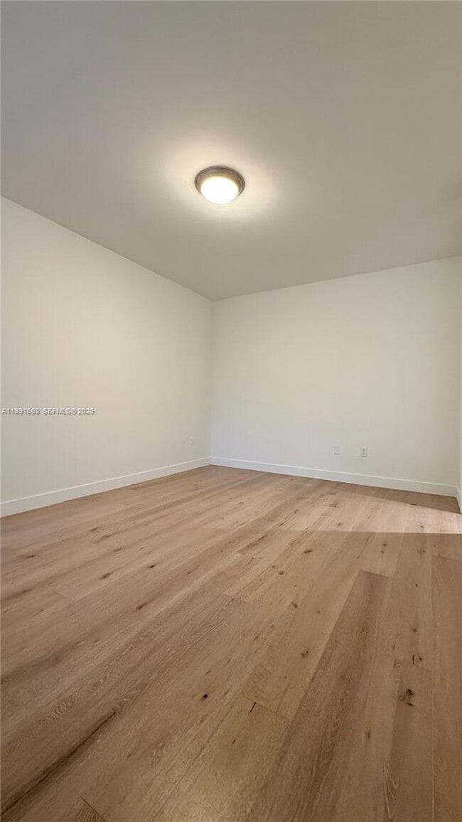 Building Photo - 2031 Meridian Ave