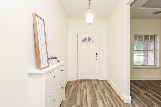 Building Photo - 5313 Caprock Dr