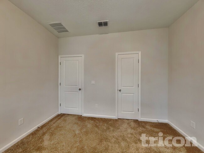 Building Photo - 187 Charlie Way