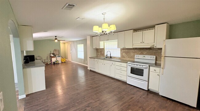 Building Photo - 17807 Dean Ct