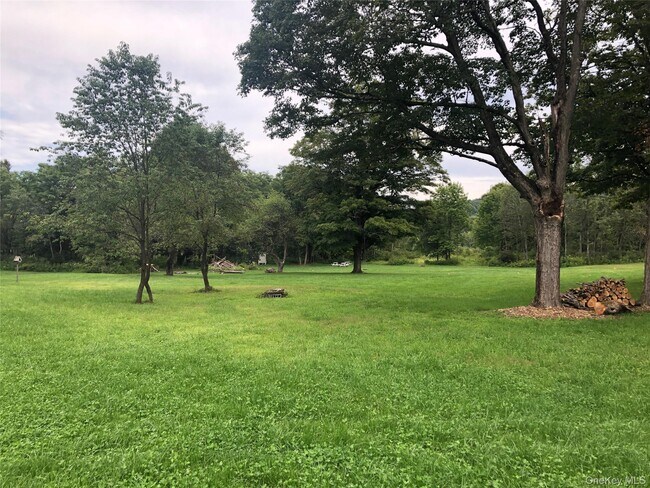 Building Photo - 789 Salisbury Turnpike