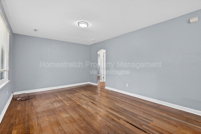 Building Photo - 410 McKinley Ave