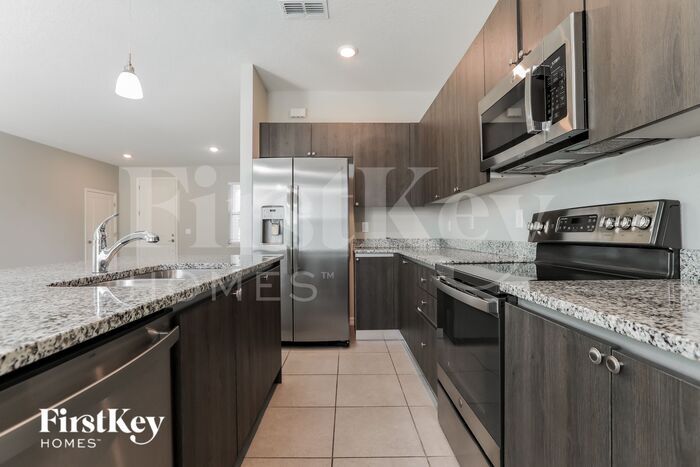 Building Photo - 2153 Littlefield Ln