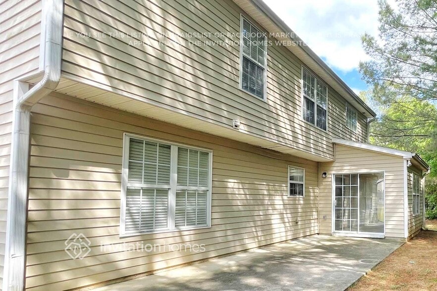 Building Photo - 2609 Duck Ct
