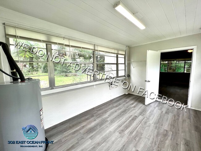 Building Photo - $200 OFF FIRST MONTH RENT - Lovely 3 Bedro...