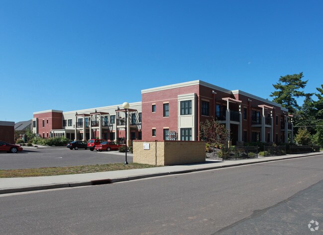 Building Photo - Osceola Village Apartments