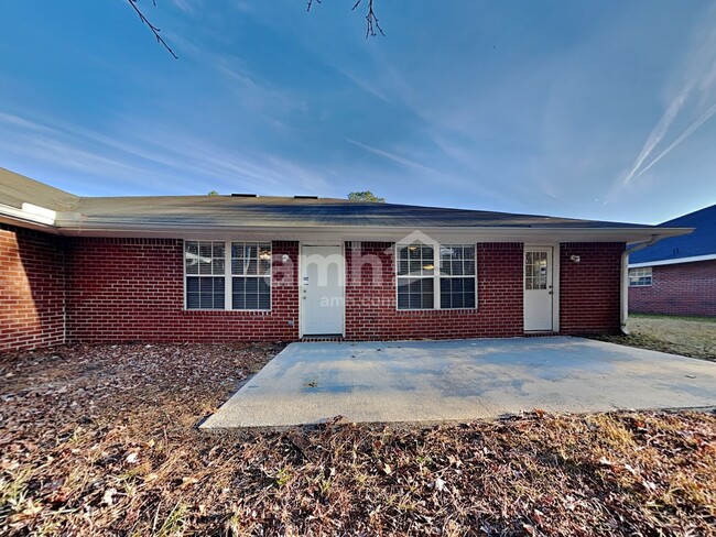 Building Photo - 10495 McGirts Creek Dr