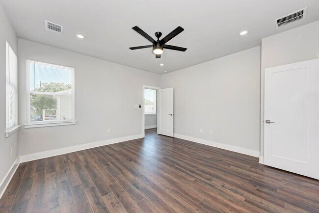 Building Photo - 7714 Watson St