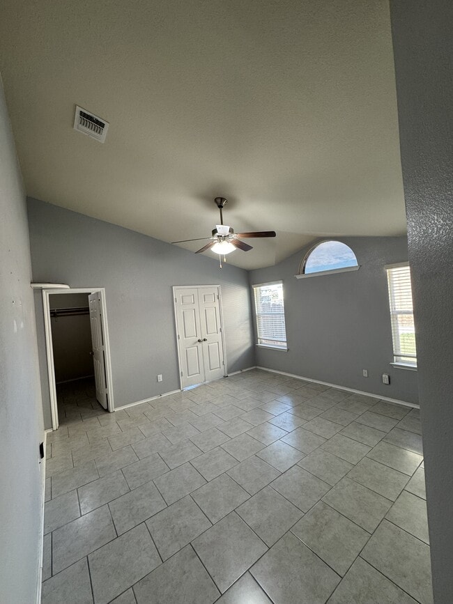 Building Photo - 1314 Starlight Dr