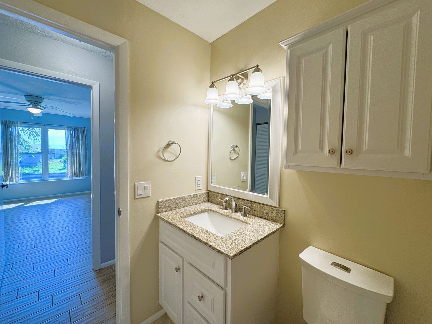 Building Photo - 1400 Mineo Dr