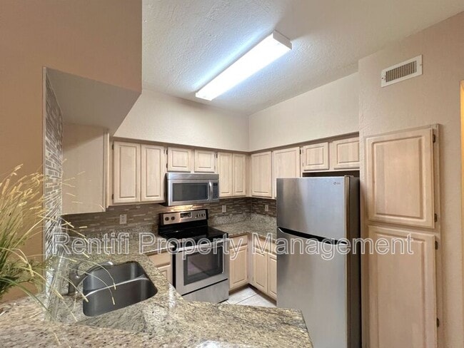 Building Photo - 23580 Walden Center Dr