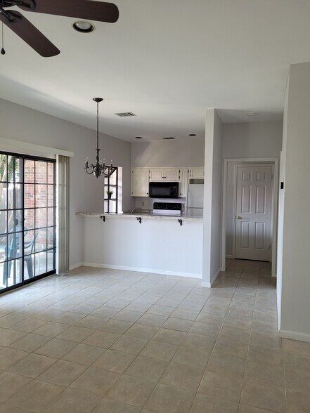 First look - 19 Chapel Hill Cir