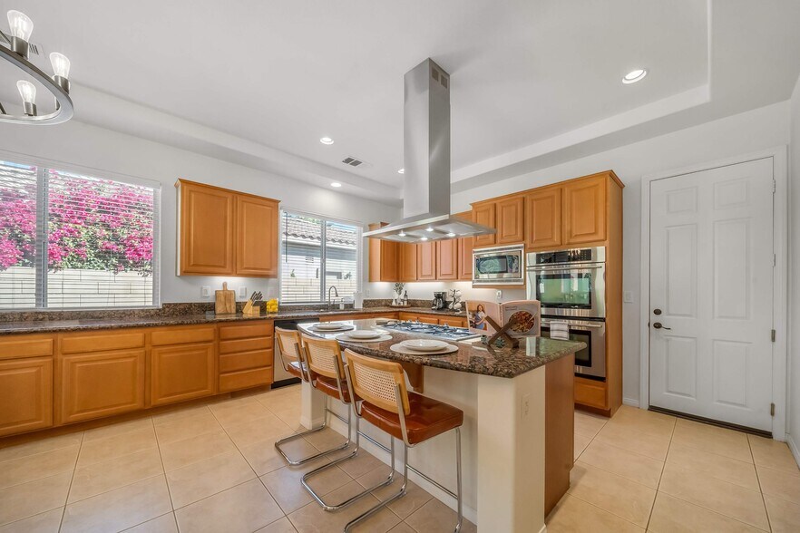 Building Photo - 52345 Shining Star Ln