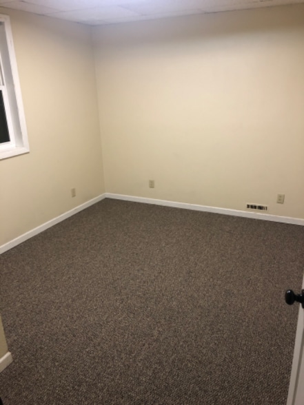 Building Photo - 1615 N 18th St