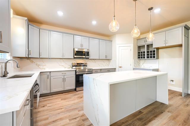 Building Photo - 1115 Bell St