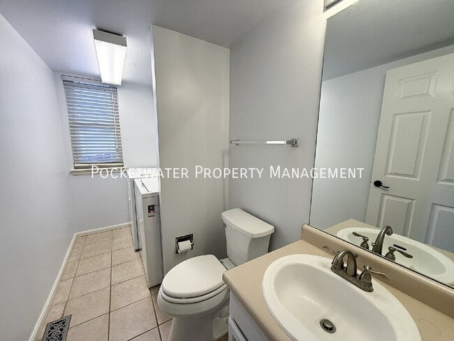 Building Photo - 11752 Eaton Ct