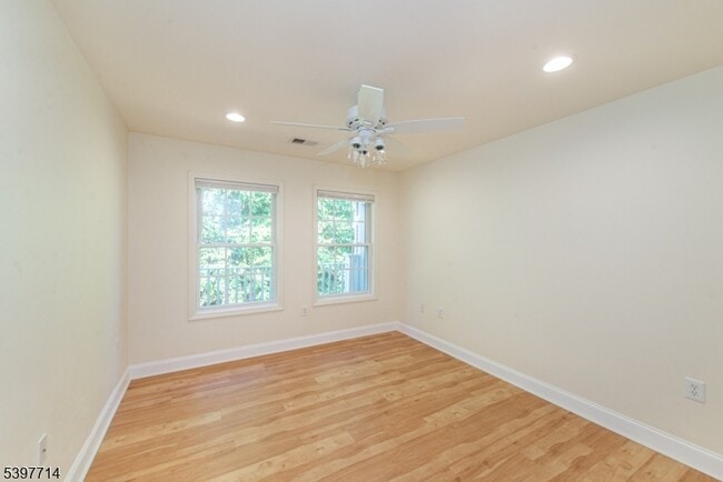 Building Photo - 3103 Peer Pl