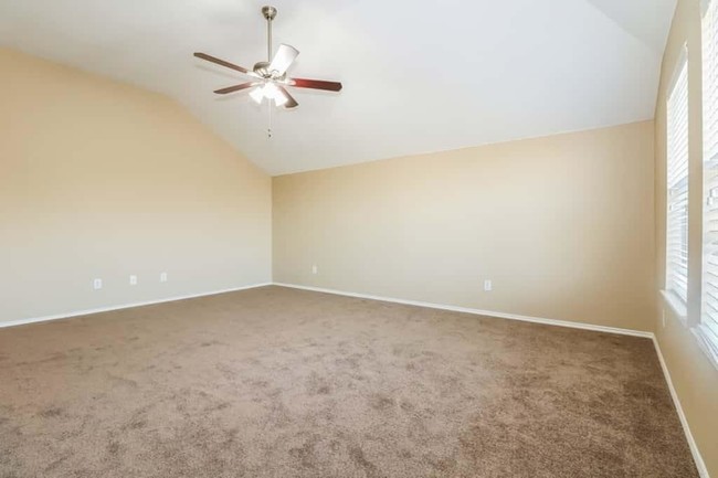 Building Photo - 1204 Geddes Ct