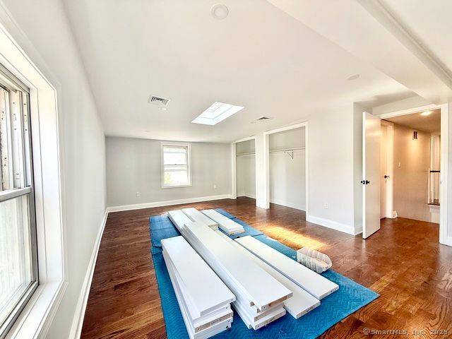 Building Photo - 40 E Pasadena Pl