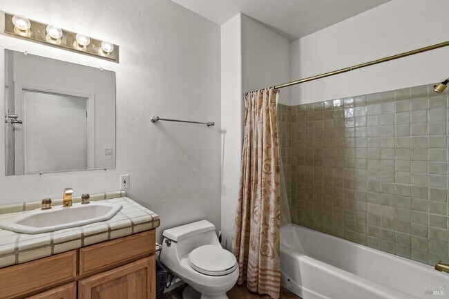 Building Photo - 6578 Oak Leaf Ct