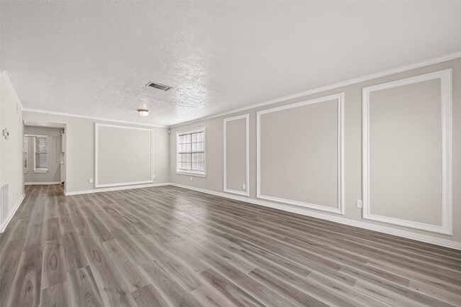 Building Photo - 2918 Colonel Ct Dr