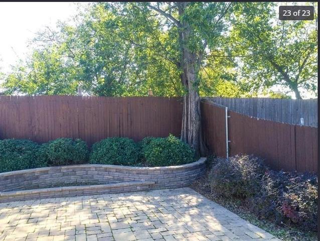 Building Photo - 2316 Priscella Dr