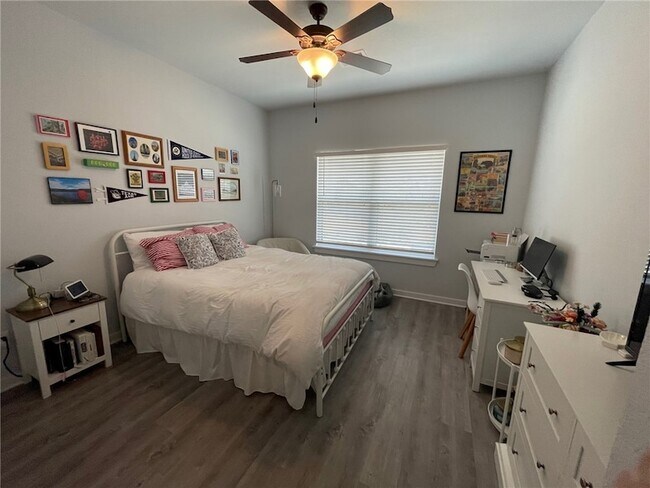 Building Photo - 1448 Ailin Dr