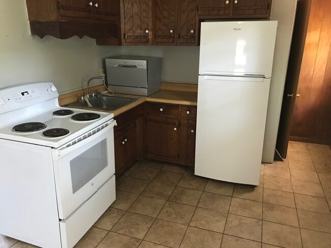 Building Photo - 200 Darrow Rd