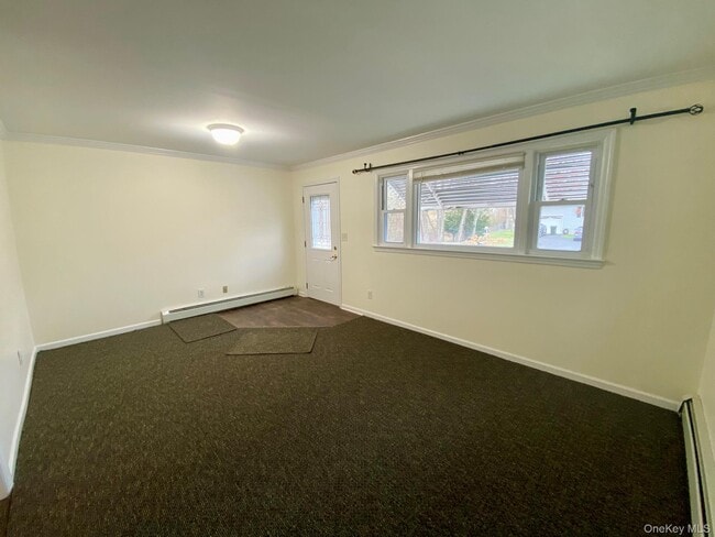 Building Photo - 26 Poplar St