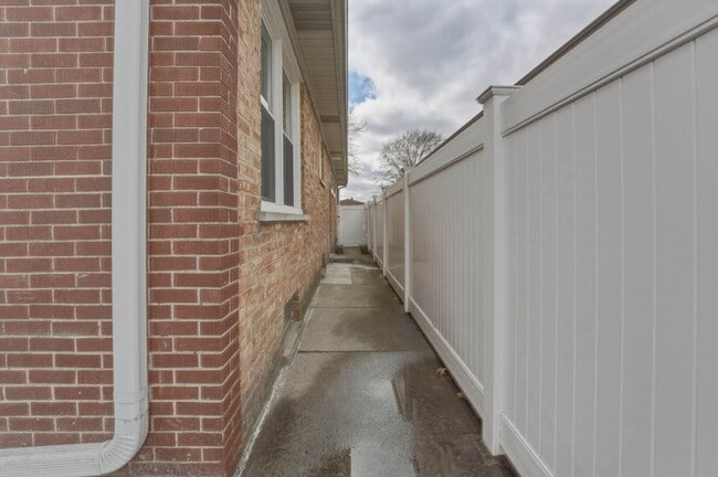 Building Photo - 8901 Moody Ave