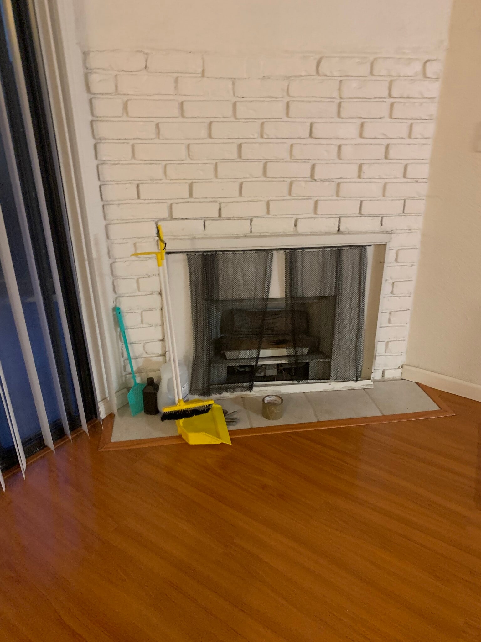 Fireplace - 106 N Chapel Ave