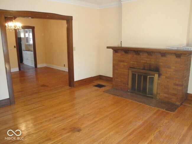 Building Photo - 3909 Central Ave