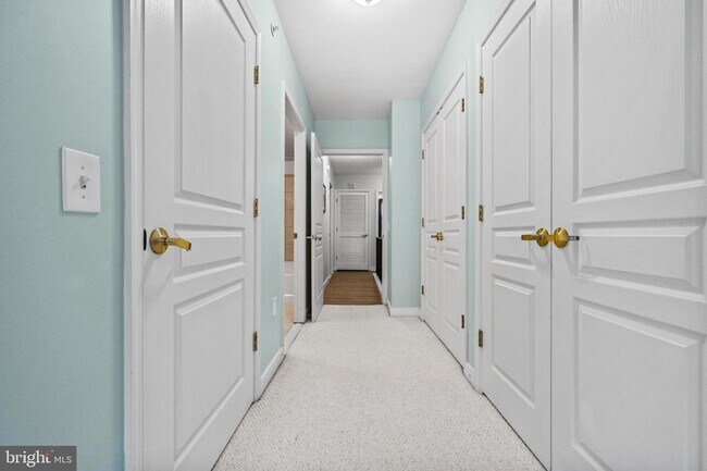 Building Photo - 631 D St NW