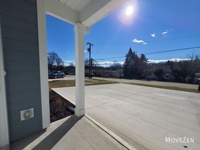 Building Photo - 16 Catawba Ave