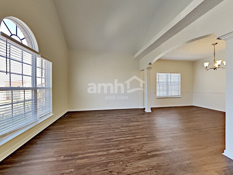 Building Photo - 509 Bancroft Way