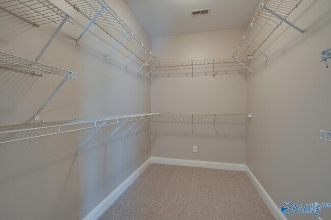 Building Photo - 3017 Brunswick Cir SE
