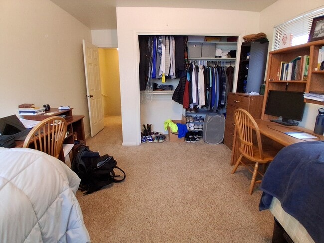 Building Photo - 769 N 200 E