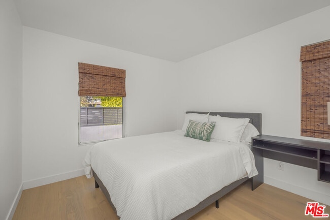 Building Photo - 12312 Charnock Rd