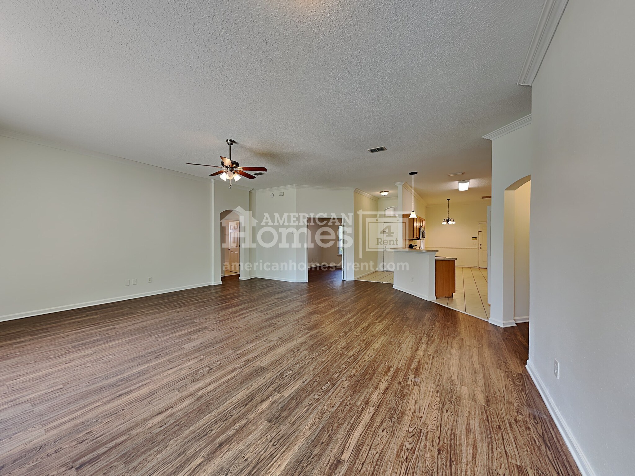 Building Photo - 224 N Lake Cunningham Ave