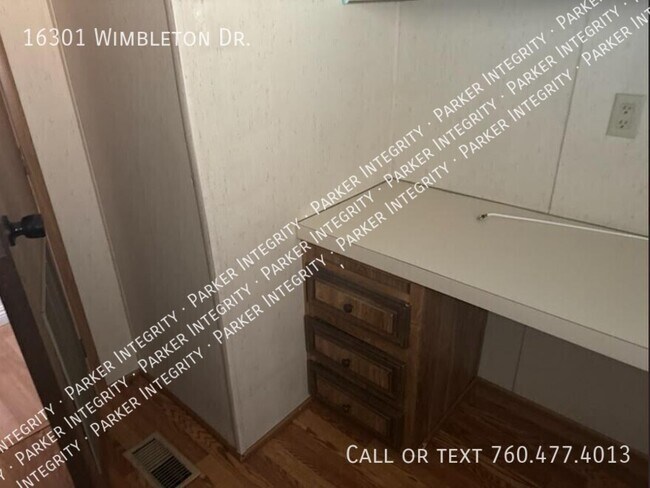 Building Photo - 16301 Wimbleton Dr