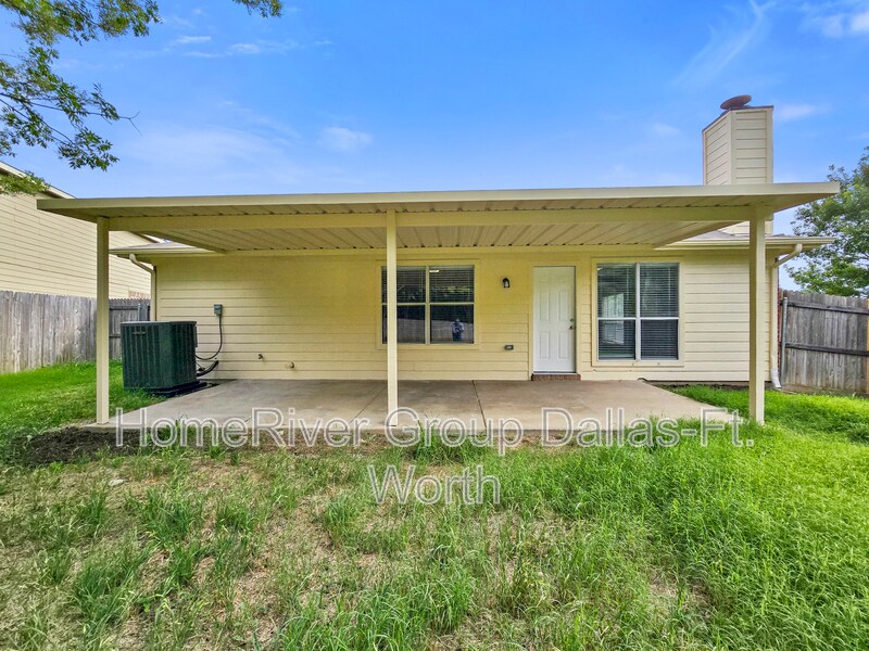 Building Photo - 1140 Sandalwood Dr