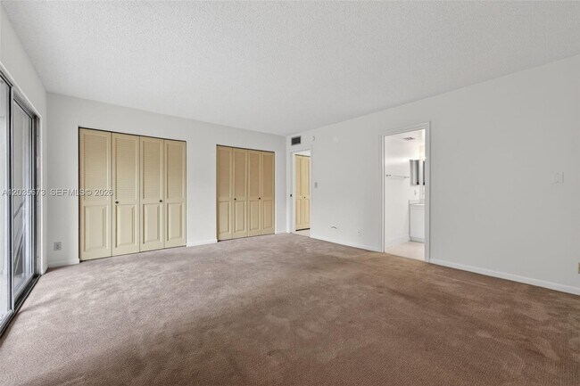 Building Photo - 2401 Antigua Cir